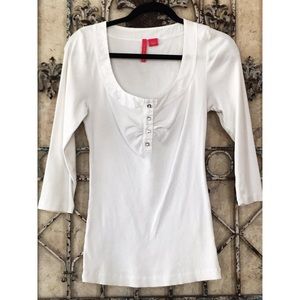 Charlotte Top w/crystal buttons! 💎